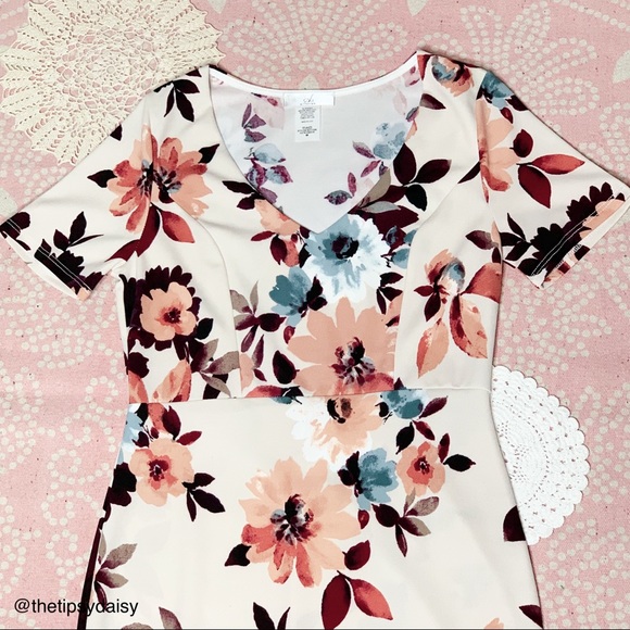 Short sleeve floral dress - Picture 3 of 5